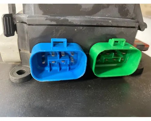 FREIGHTLINER Business Class M2 Fuse Box