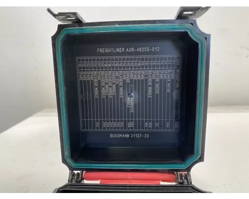 FREIGHTLINER Business Class M2 Fuse Box
