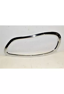 FREIGHTLINER Business Class M2 Headlight Bezel