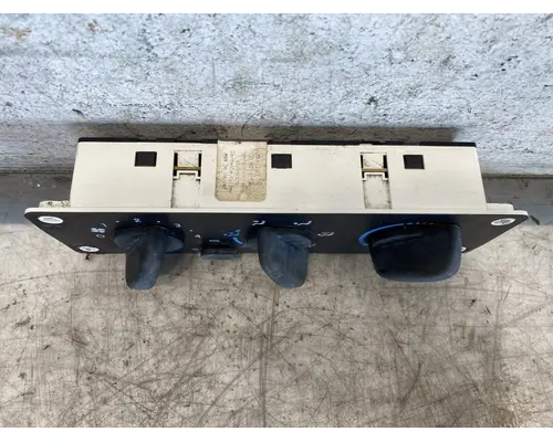 FREIGHTLINER Business Class M2 Heater or Air Conditioner Parts, Misc.