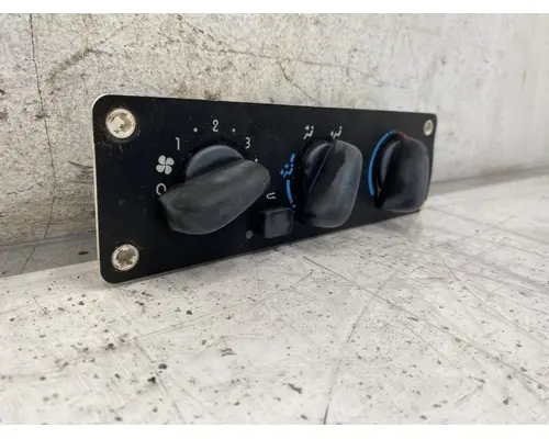 FREIGHTLINER Business Class M2 Heater or Air Conditioner Parts, Misc.