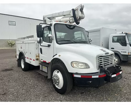 FREIGHTLINER Business Class M2 Heavy Trucks