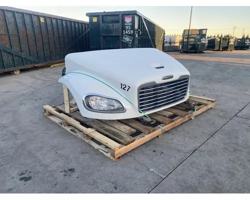 FREIGHTLINER Business Class M2 Hood