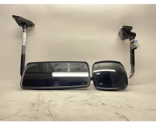 FREIGHTLINER Business Class M2 Mirror (Side View)