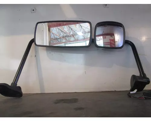 FREIGHTLINER Business Class M2 Mirror