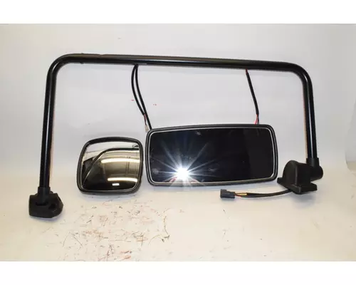 FREIGHTLINER Business Class M2 Mirror