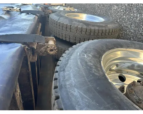 FREIGHTLINER Business Class M2 Rebuilders