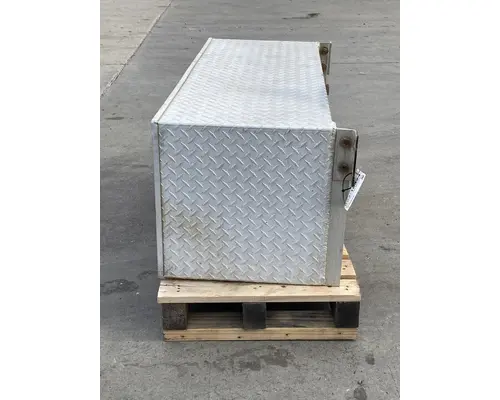 FREIGHTLINER Business Class M2 Tool Box