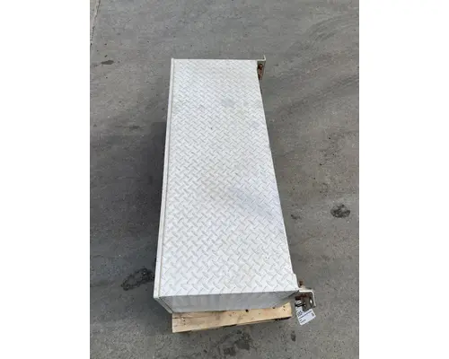 FREIGHTLINER Business Class M2 Tool Box
