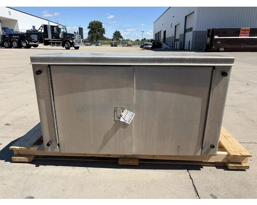 FREIGHTLINER Business Class M2 Tool Box