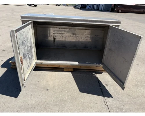 FREIGHTLINER Business Class M2 Tool Box