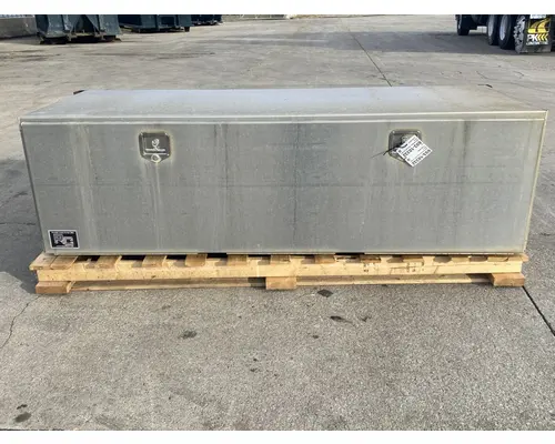 FREIGHTLINER Business Class M2 Tool Box