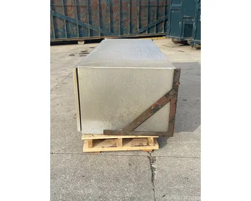 FREIGHTLINER Business Class M2 Tool Box