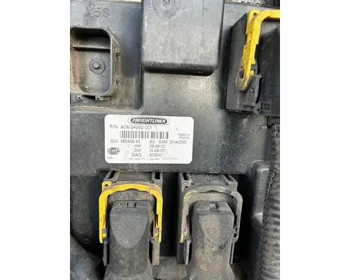 FREIGHTLINER CA125SLP Cab