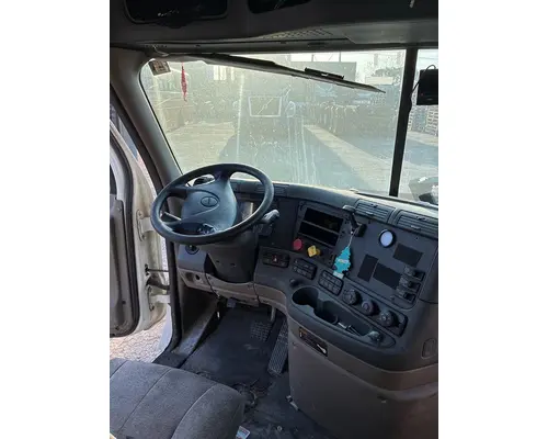 FREIGHTLINER CA125SLP Cab