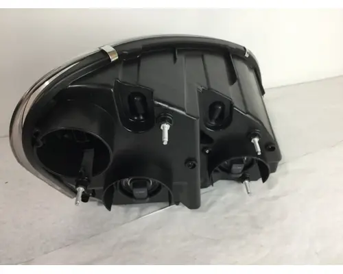 FREIGHTLINER CASCADIA - P3 HEADLAMP