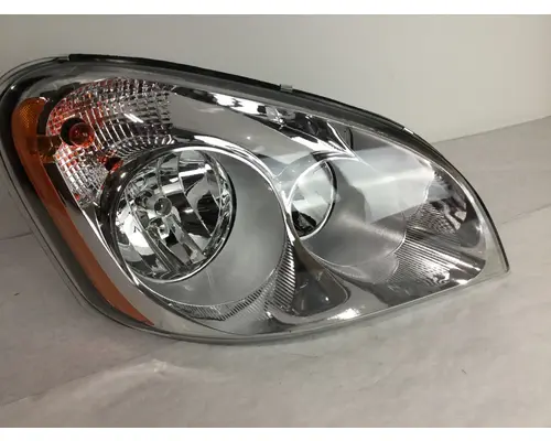 FREIGHTLINER CASCADIA - P3 HEADLAMP