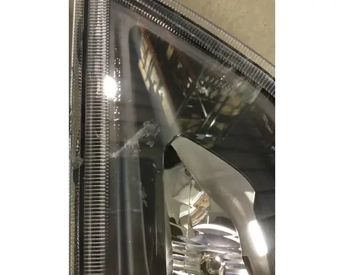 FREIGHTLINER CASCADIA - P4 HEADLAMP