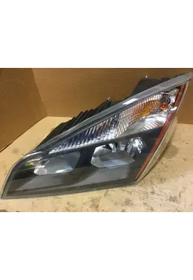 FREIGHTLINER CASCADIA - P4 HEADLAMP