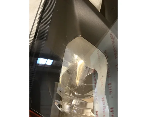 FREIGHTLINER CASCADIA - P4 HEADLAMP