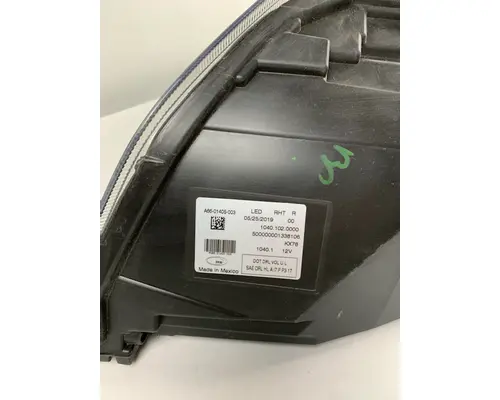 FREIGHTLINER CASCADIA - P4 Headlamp Assembly