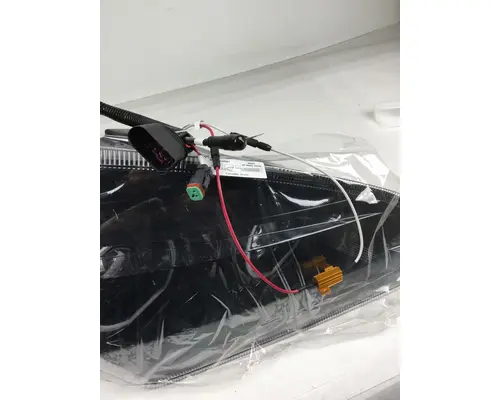 FREIGHTLINER CASCADIA - P4 Headlamp Assembly