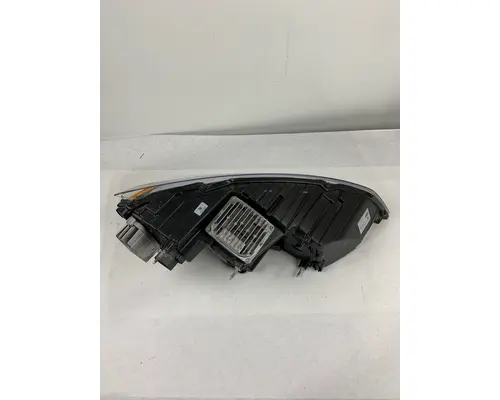 FREIGHTLINER CASCADIA - P4 Headlamp Assembly