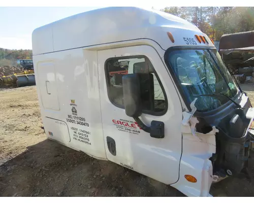 FREIGHTLINER CASCADIA  125 Cab Clip