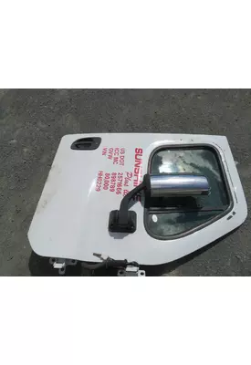 FREIGHTLINER CASCADIA  125 Door Assembly, Front