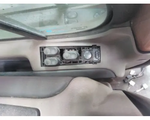 FREIGHTLINER CASCADIA 113-125 DOOR ASSEMBLY, FRONT