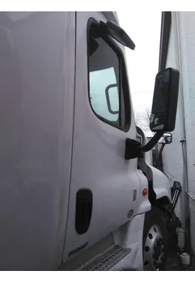 FREIGHTLINER CASCADIA 113-125 DOOR ASSEMBLY, FRONT