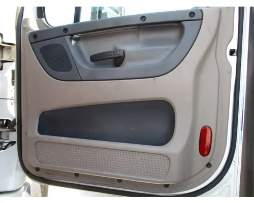 FREIGHTLINER CASCADIA 113-125 DOOR ASSEMBLY, FRONT