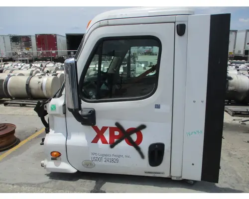 FREIGHTLINER CASCADIA 113-125 DOOR ASSEMBLY, FRONT