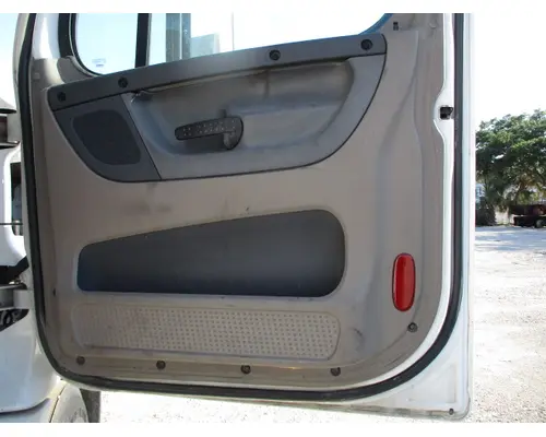 FREIGHTLINER CASCADIA 113-125 DOOR ASSEMBLY, FRONT