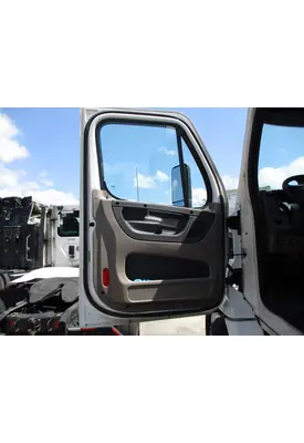 FREIGHTLINER CASCADIA 113-125 DOOR ASSEMBLY, FRONT