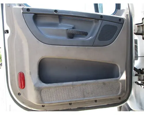 FREIGHTLINER CASCADIA 113-125 DOOR ASSEMBLY, FRONT