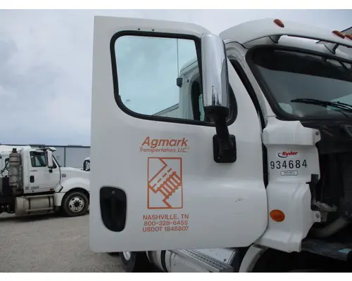 FREIGHTLINER CASCADIA 113-125 DOOR ASSEMBLY, FRONT