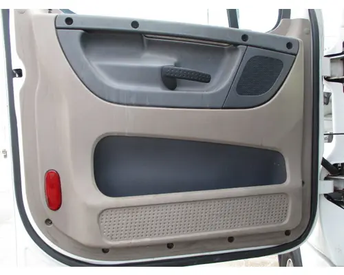 FREIGHTLINER CASCADIA 113-125 DOOR ASSEMBLY, FRONT