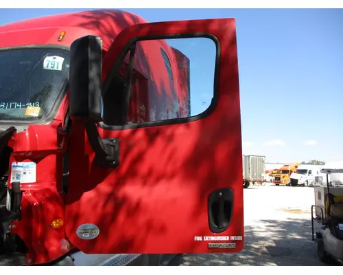 FREIGHTLINER CASCADIA 113-125 DOOR ASSEMBLY, FRONT