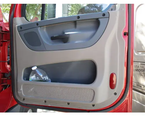 FREIGHTLINER CASCADIA 113-125 DOOR ASSEMBLY, FRONT