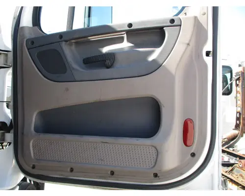 FREIGHTLINER CASCADIA 113-125 DOOR ASSEMBLY, FRONT