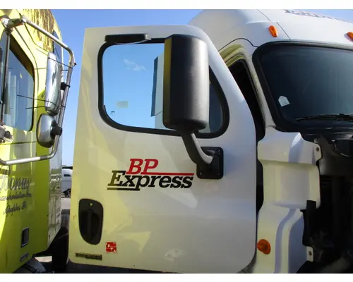 FREIGHTLINER CASCADIA 113-125 DOOR ASSEMBLY, FRONT