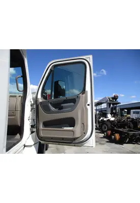FREIGHTLINER CASCADIA 113-125 DOOR ASSEMBLY, FRONT
