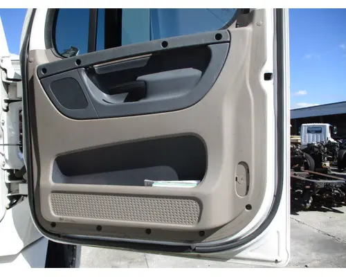 FREIGHTLINER CASCADIA 113-125 DOOR ASSEMBLY, FRONT
