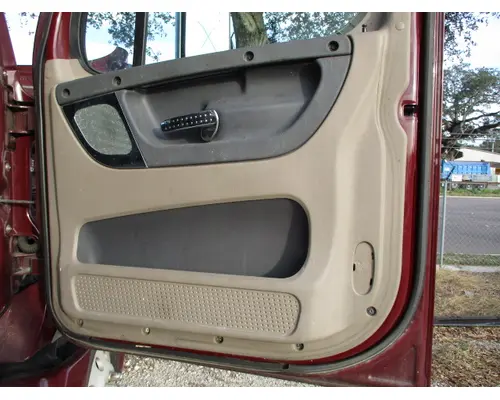 FREIGHTLINER CASCADIA 113-125 DOOR ASSEMBLY, FRONT