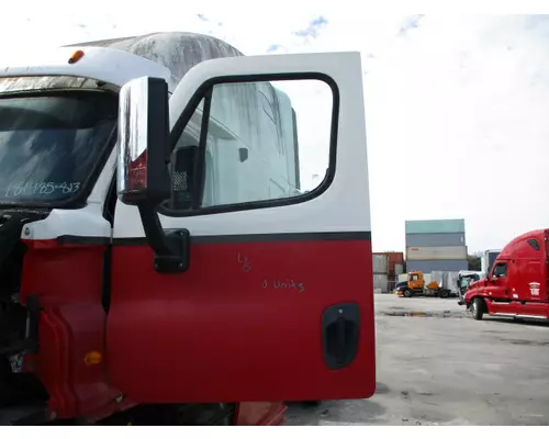 FREIGHTLINER CASCADIA 113-125 DOOR ASSEMBLY, FRONT