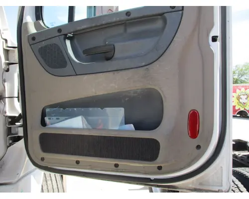 FREIGHTLINER CASCADIA 113-125 DOOR ASSEMBLY, FRONT