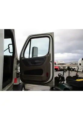 FREIGHTLINER CASCADIA 113-125 DOOR ASSEMBLY, FRONT