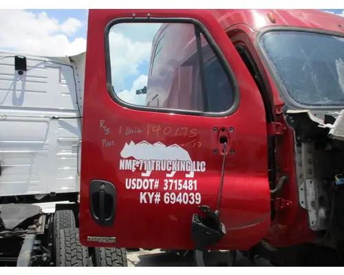 FREIGHTLINER CASCADIA 113-125 DOOR ASSEMBLY, FRONT