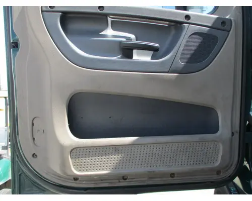 FREIGHTLINER CASCADIA 113-125 DOOR ASSEMBLY, FRONT